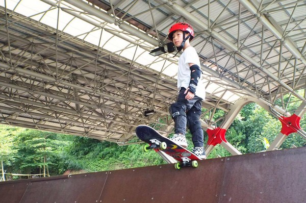 ▲紅帽子陳緯頤、黒帽子洪浩元。（圖／極限運動協會提供）